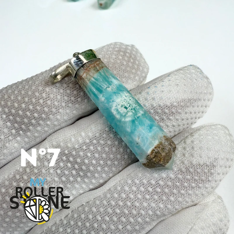 Colgante de aragonita azul y plata