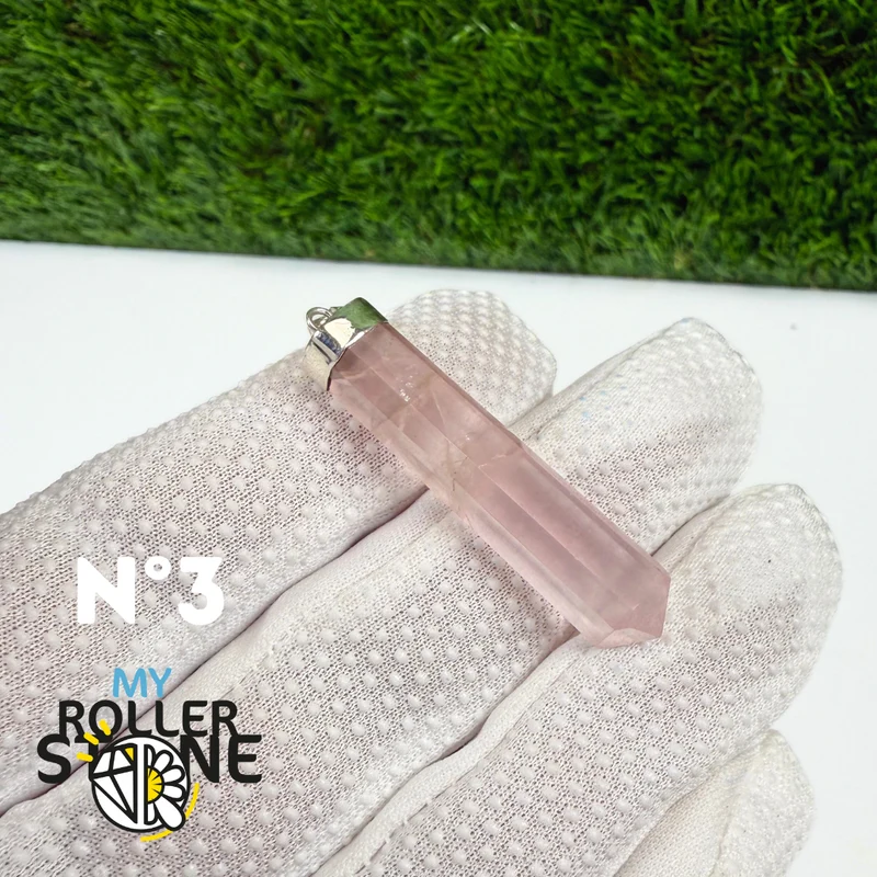 Colgante de cuarzo rosa y plata