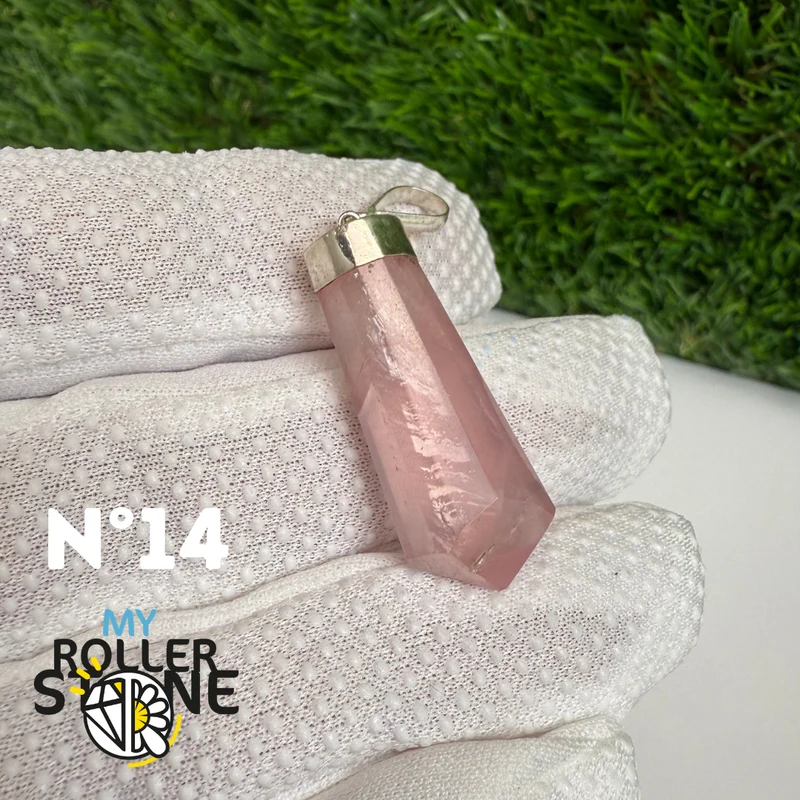 Colgante de cuarzo rosa y plata