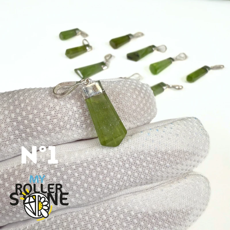 Colgante de peridoto y plata