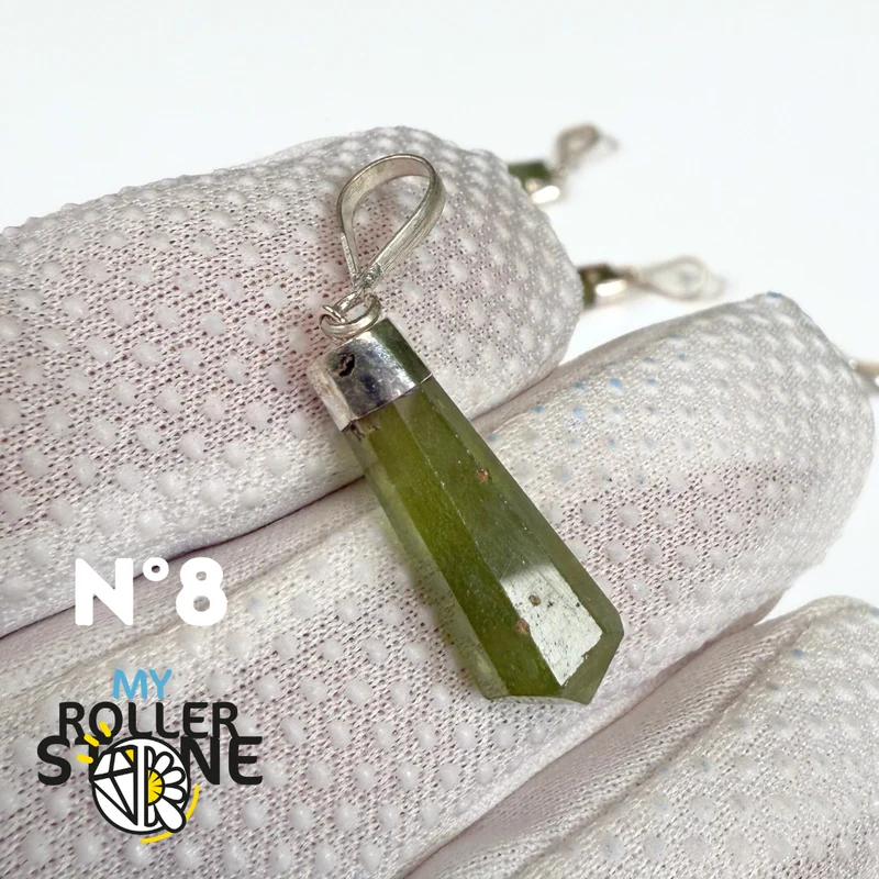 Colgante de peridoto y plata