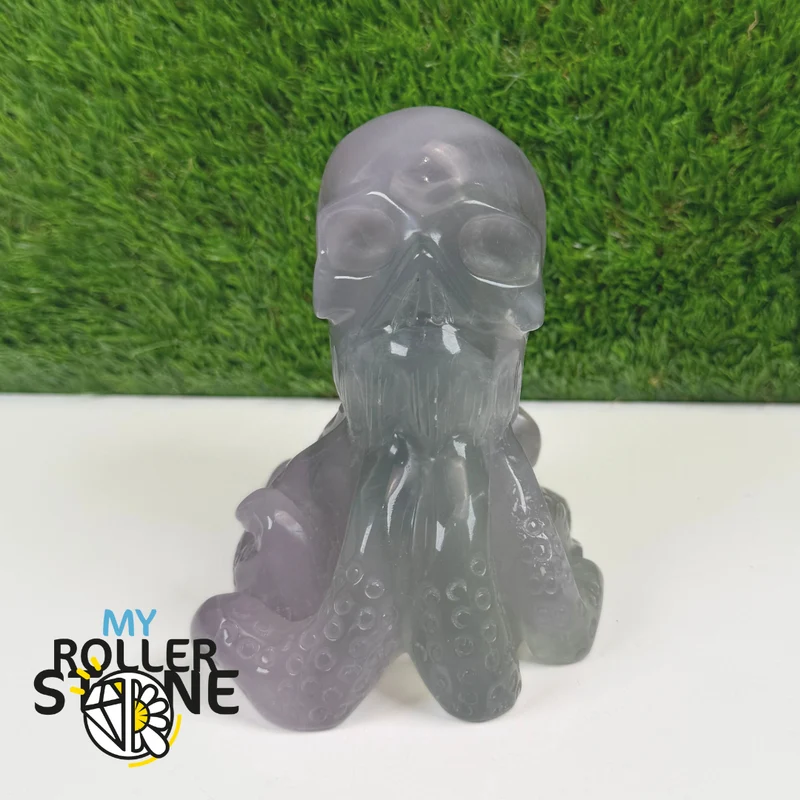 Escultura de cráneo de pulpo de fluorita