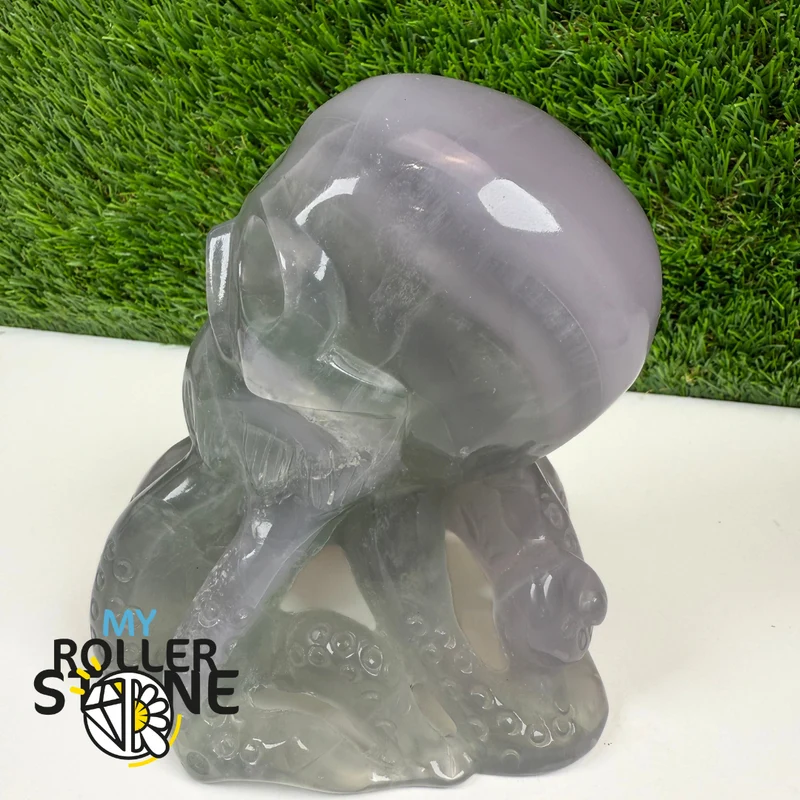 Escultura de cráneo de pulpo de fluorita