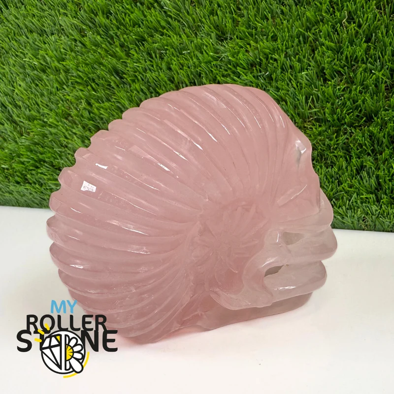 Escultura de calavera y pulpo de cuarzo rosa