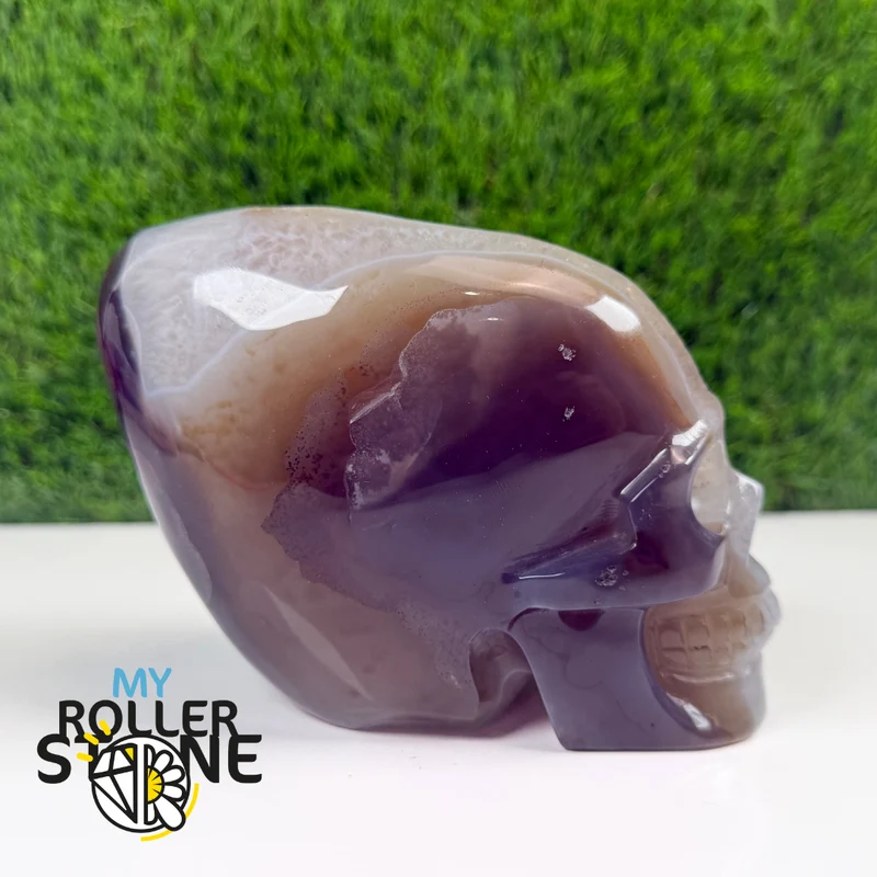 Gran calavera de ágata cristalizada