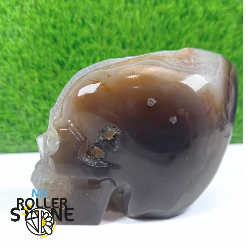 Gran calavera de ágata cristalizada