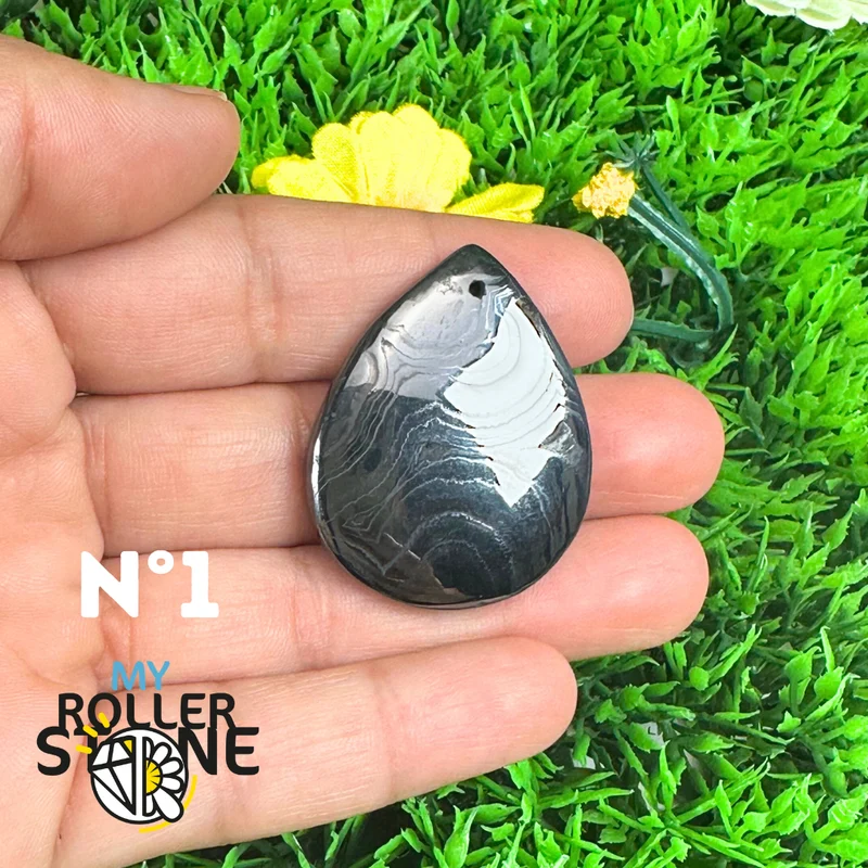 Colgante de plata con psilomelano perforado