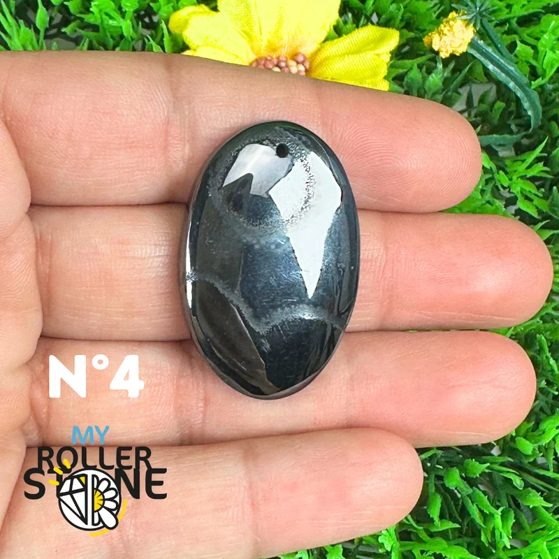 Colgante de plata con psilomelano perforado