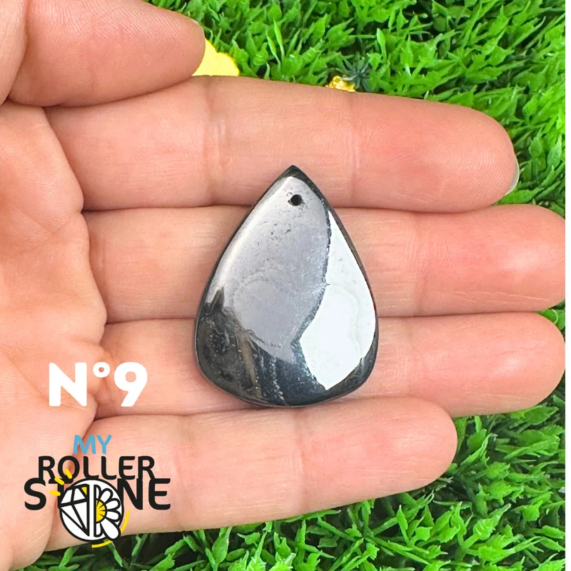 Colgante de plata con psilomelano perforado