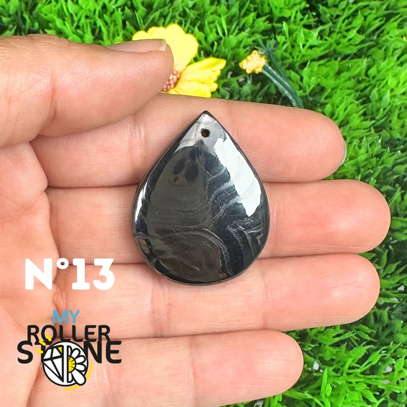 Colgante de plata con psilomelano perforado