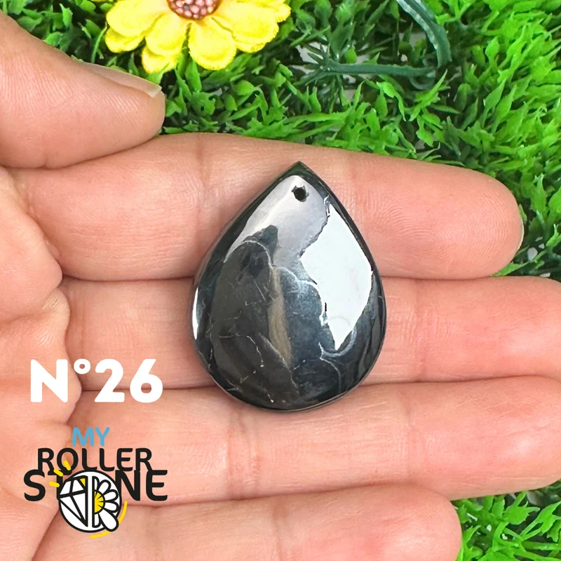 Colgante de plata con psilomelano perforado
