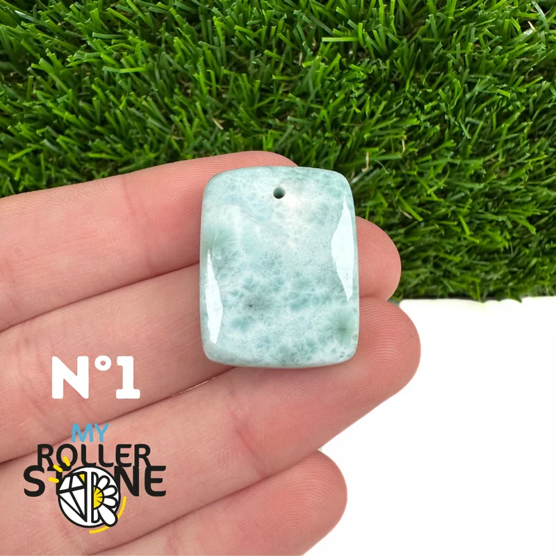 Colgante perforado de larimar 5A