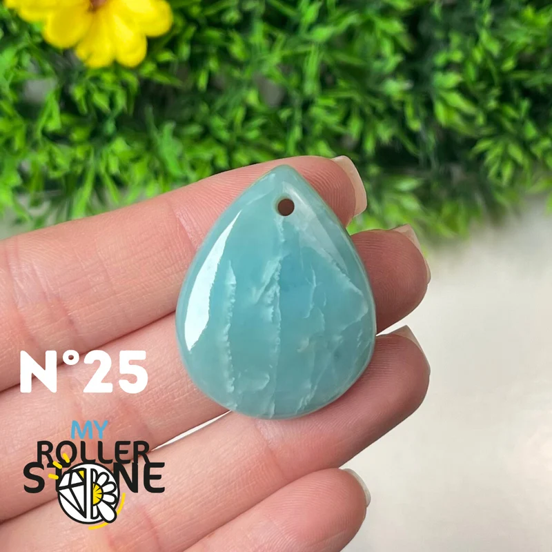 Colgante perforado de larimar 5A