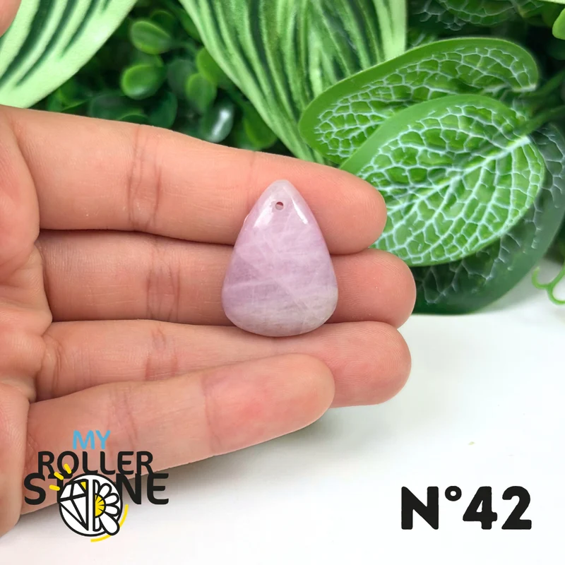 Colgante perforado de kunzita 5A