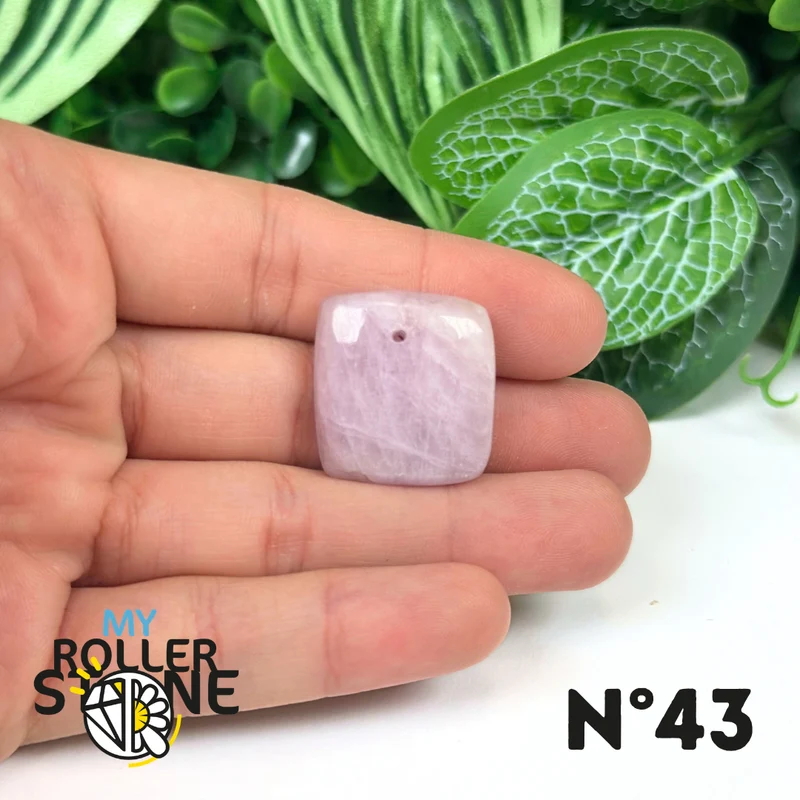 Colgante perforado de kunzita 5A