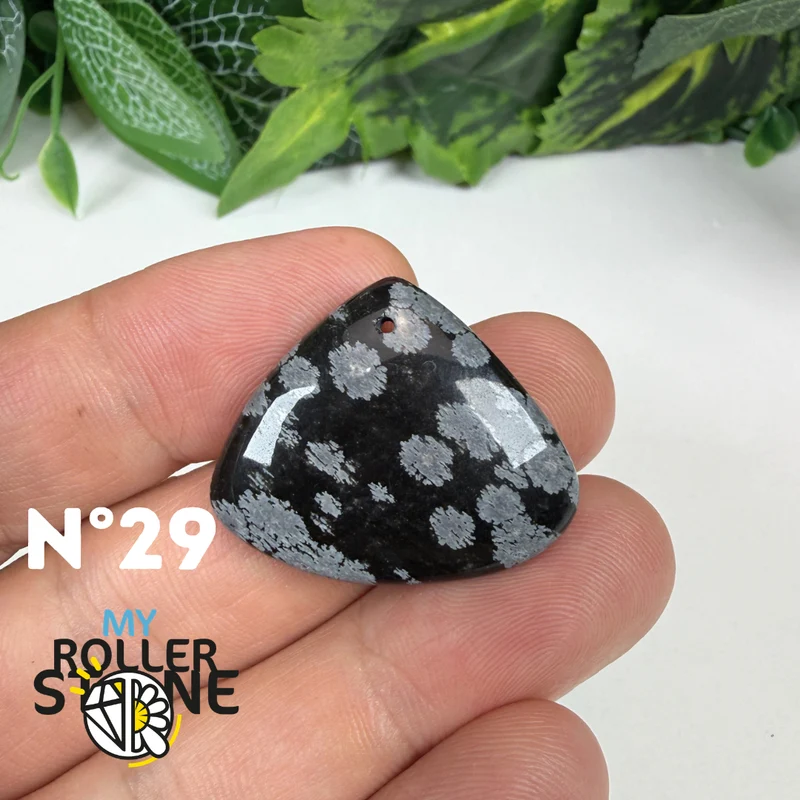 Colgante de obsidiana de copo de nieve perforado 5A