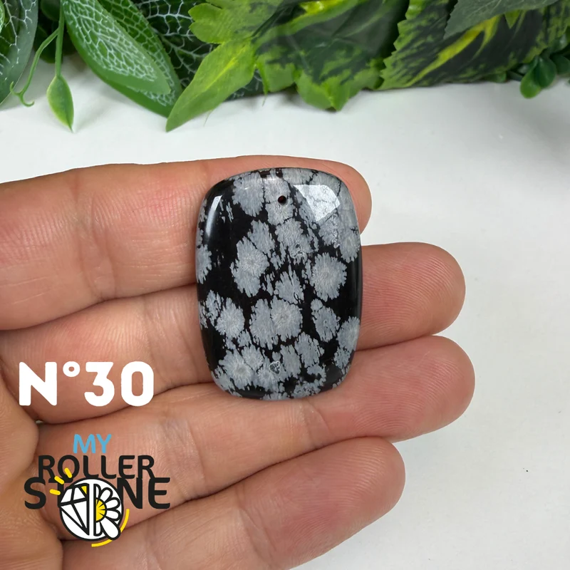 Colgante de obsidiana de copo de nieve perforado 5A
