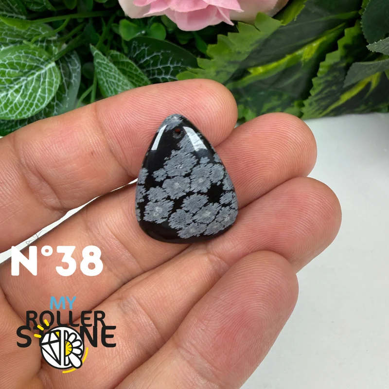 Colgante de obsidiana de copo de nieve perforado 5A