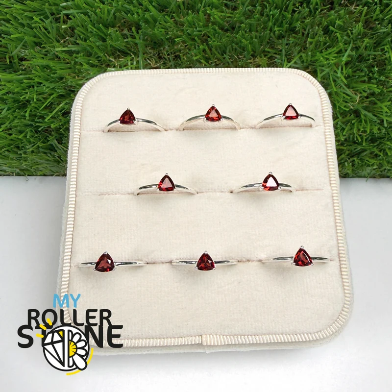 Anillo Solitario Granate Facetado Trillon (4 tallas)