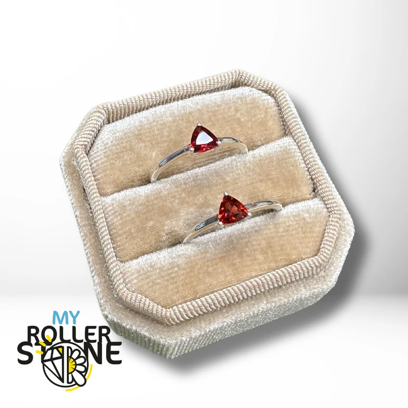 Anillo Solitario Granate Facetado Trillon (4 tallas)