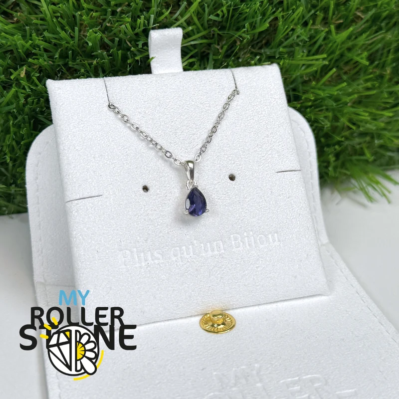 Colgante solitario de iolita en forma de pera en plata 925