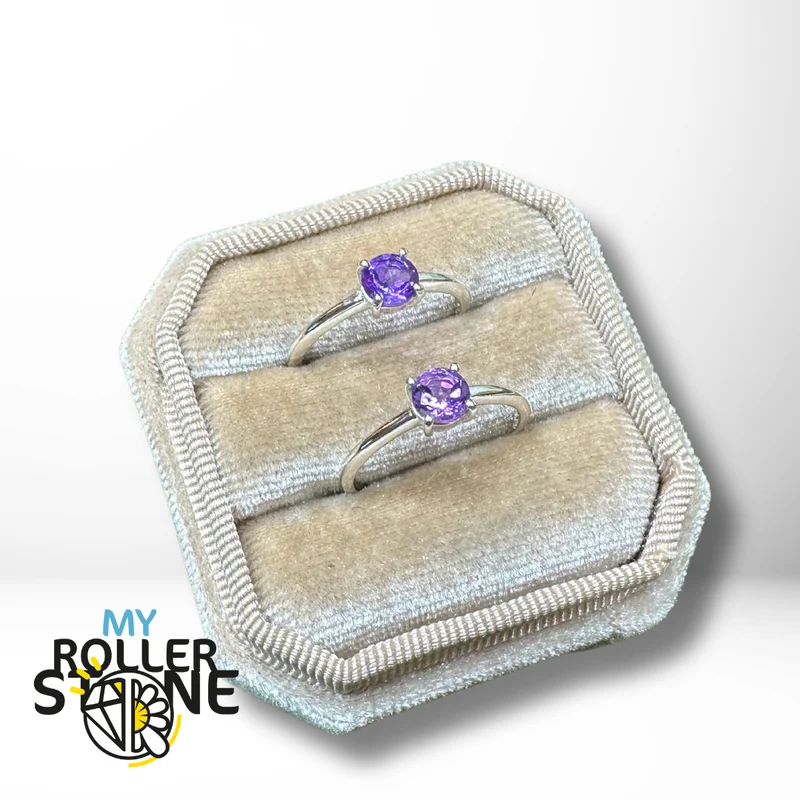 Anillo solitario de amatista facetada redonda (4 tamaños)