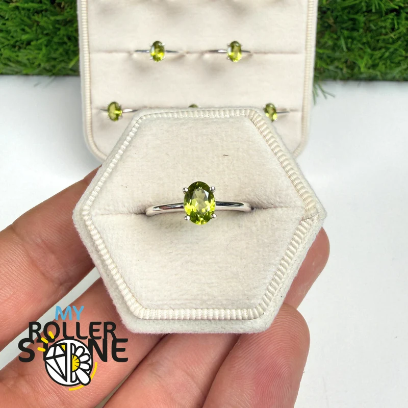 Anillo Solitario Peridoto Oval Facetado (4 tallas)