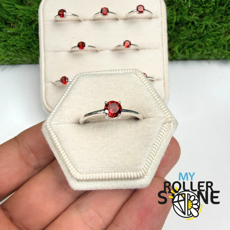 Anillo Solitario Redondo Granate Facetado (4 tamaños)