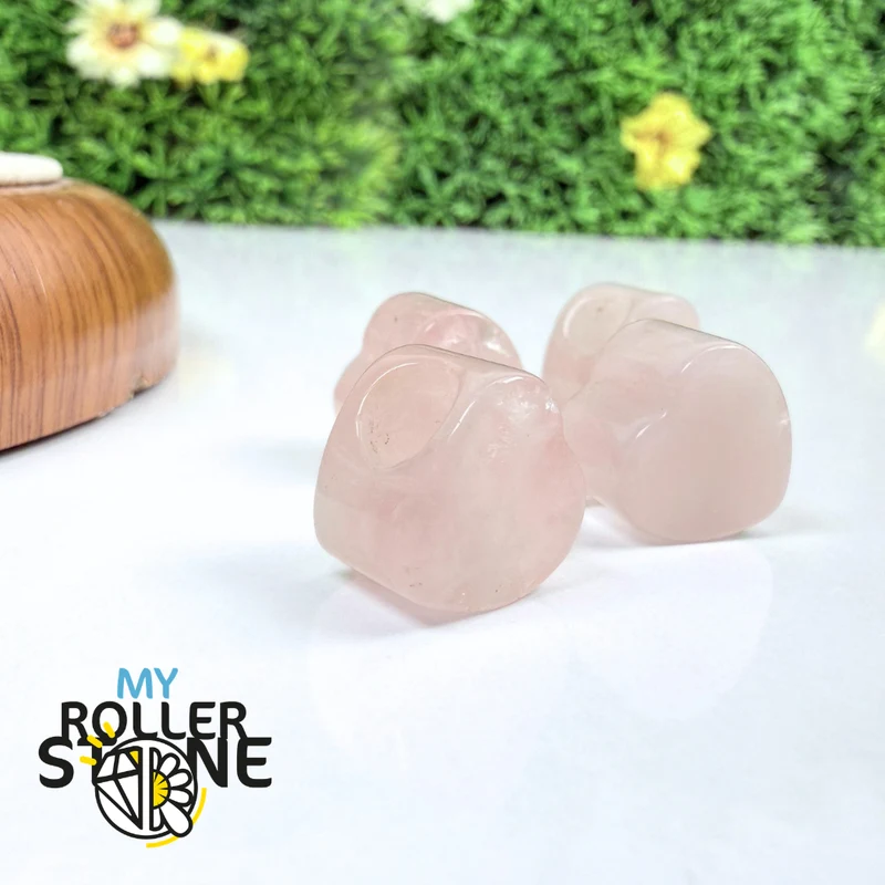 Cuenta de cuarzo rosa con forma de corazón y agujero grande