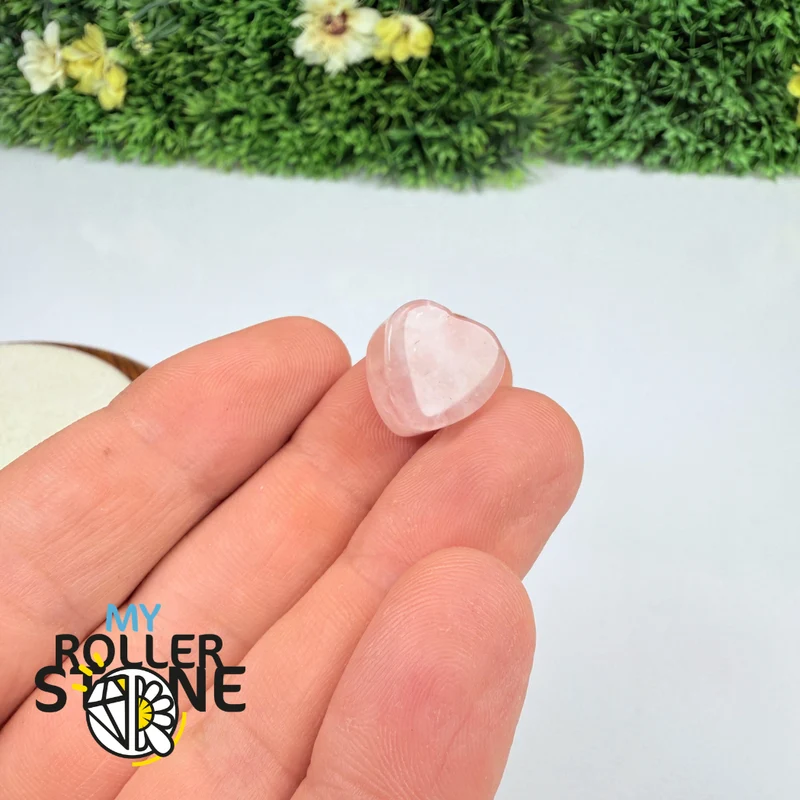 Cuenta de cuarzo rosa con forma de corazón y agujero grande