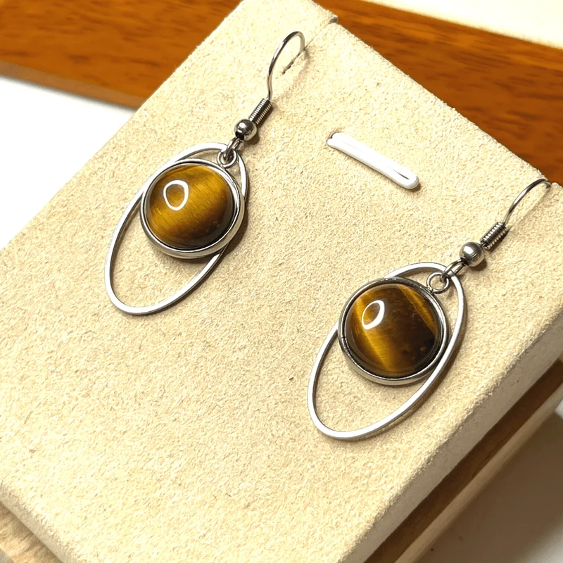 Portapendientes de cabujón de plata