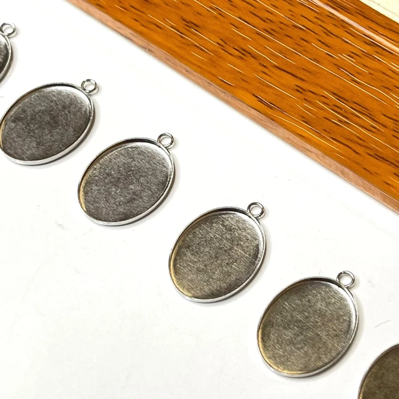 Soporte para colgante de cabujón ovalado de plata