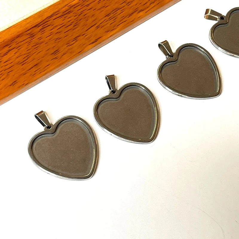 Soporte para colgante de cabujón de corazón de plata
