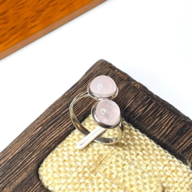 Porta anillos de acero inoxidable plateado