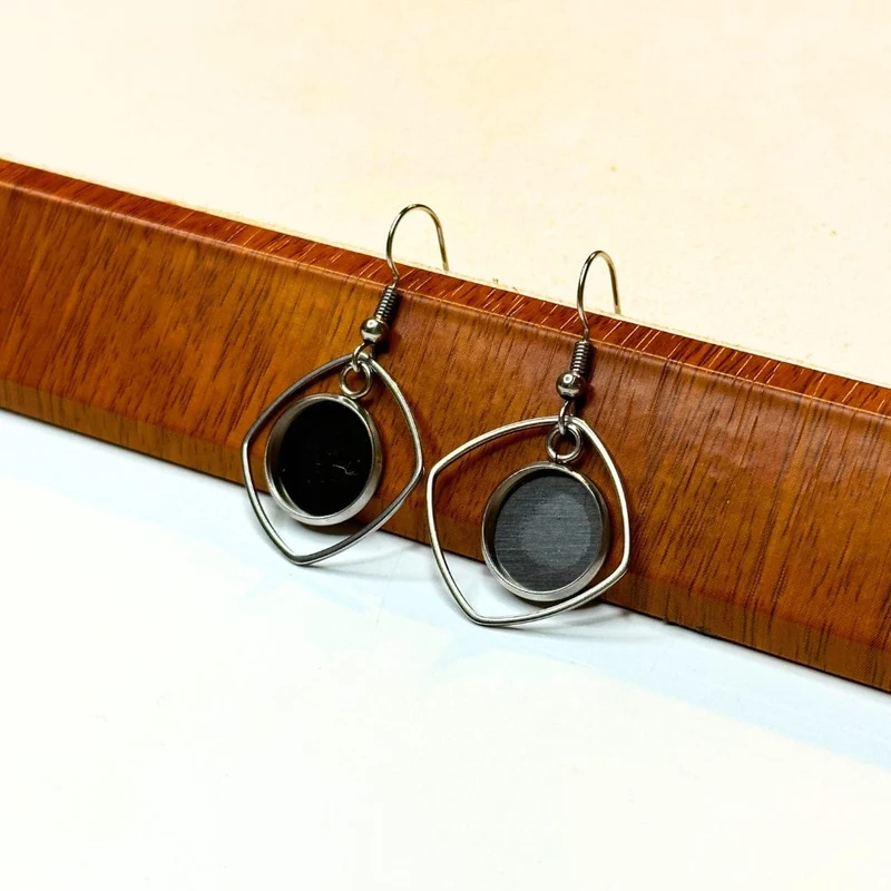 Soporte para aretes de cabujón de acero inoxidable 304