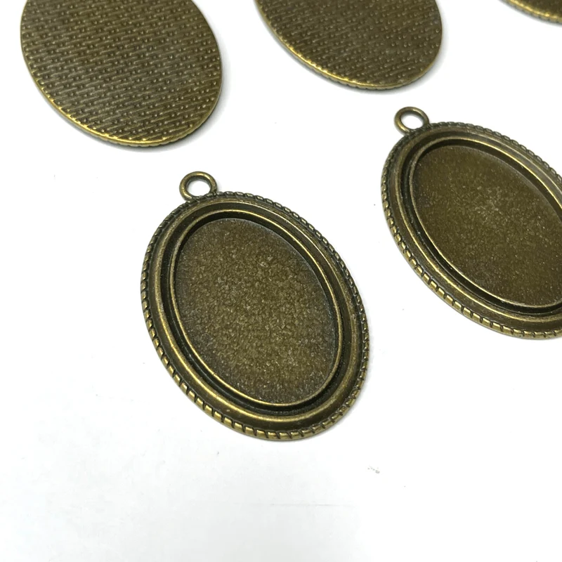 Soporte para colgante de cabujón estilo tibetano