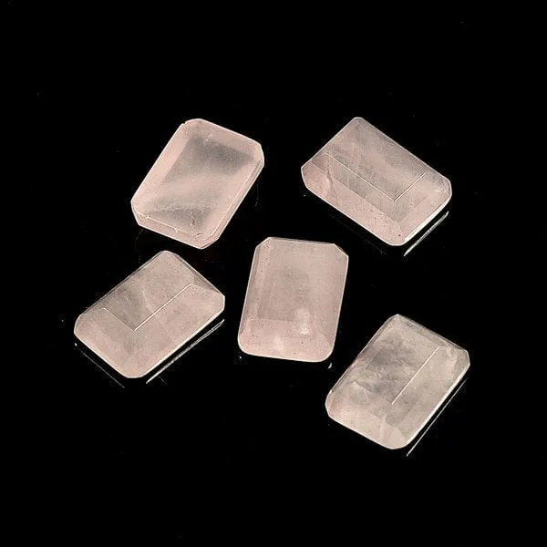 Cabujón rectangular de cuarzo rosa
