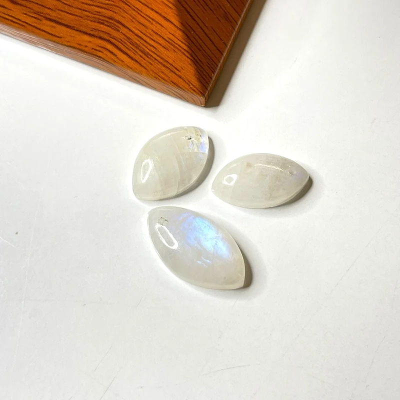 Colgante de piedra lunar AA